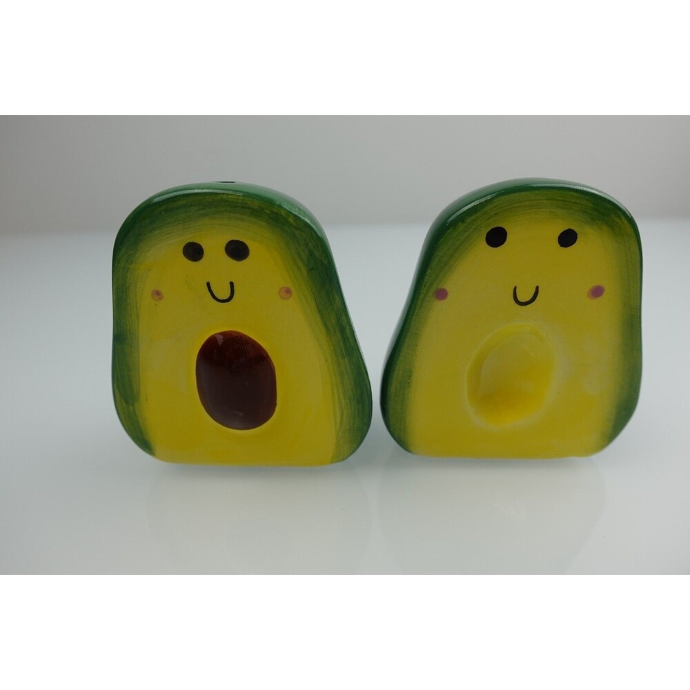 New Avocado Salt & Pepper Shaker Set NIB Novelty Fruit Male Female